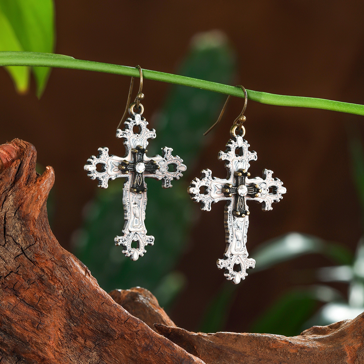 MYK1925-Retro-style, exaggerated alloy floral cross earrings