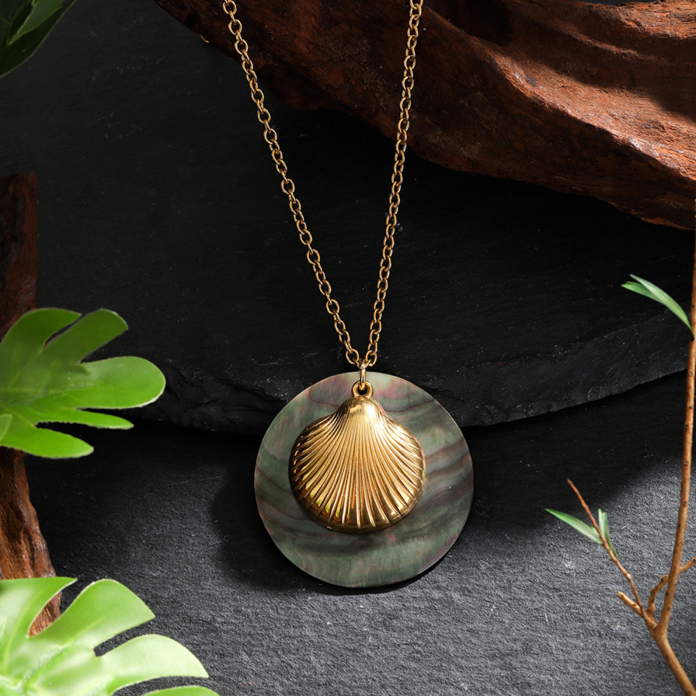 MYK1933-Ocean Series Stainless Steel Clavicle Necklace with Natural Seashell