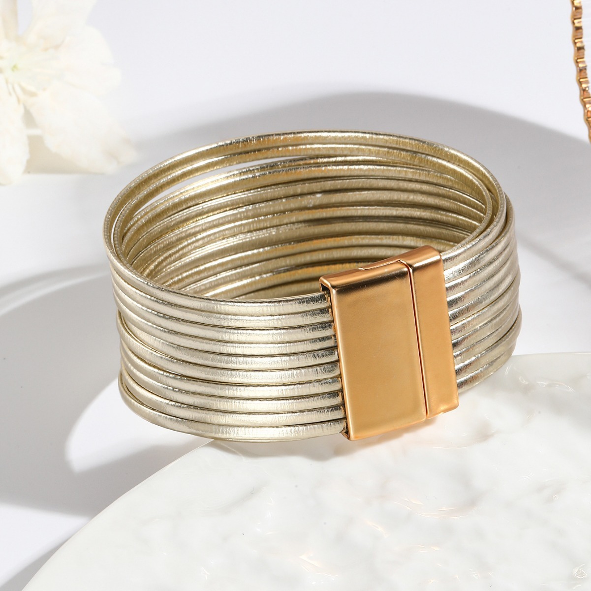 MYK1965-Multi-strand PU magnetic buckle bracelet
