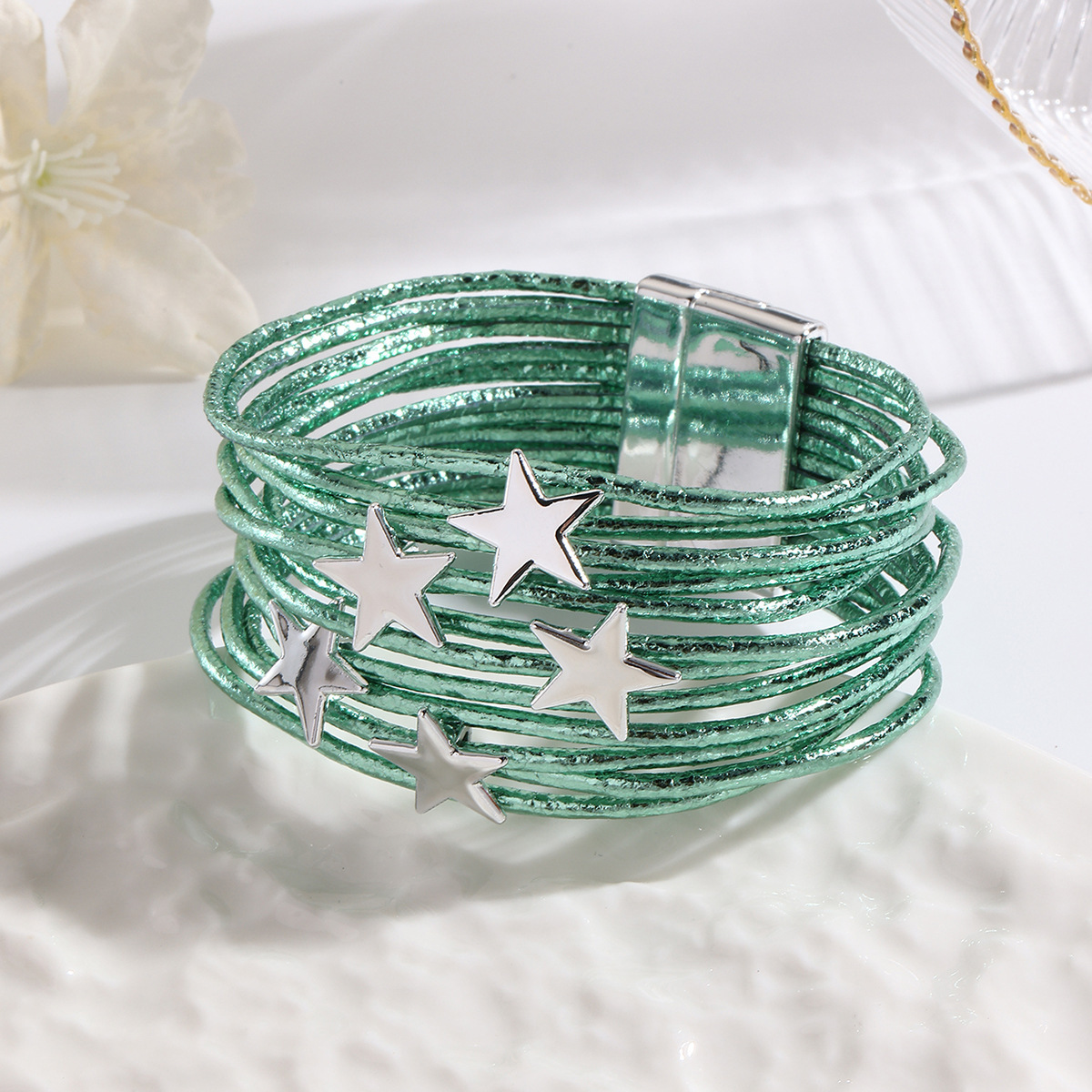 MYK1959-Multi-layer leather strap bracelet with creative five-pointed star accessories and magnetic bracelet