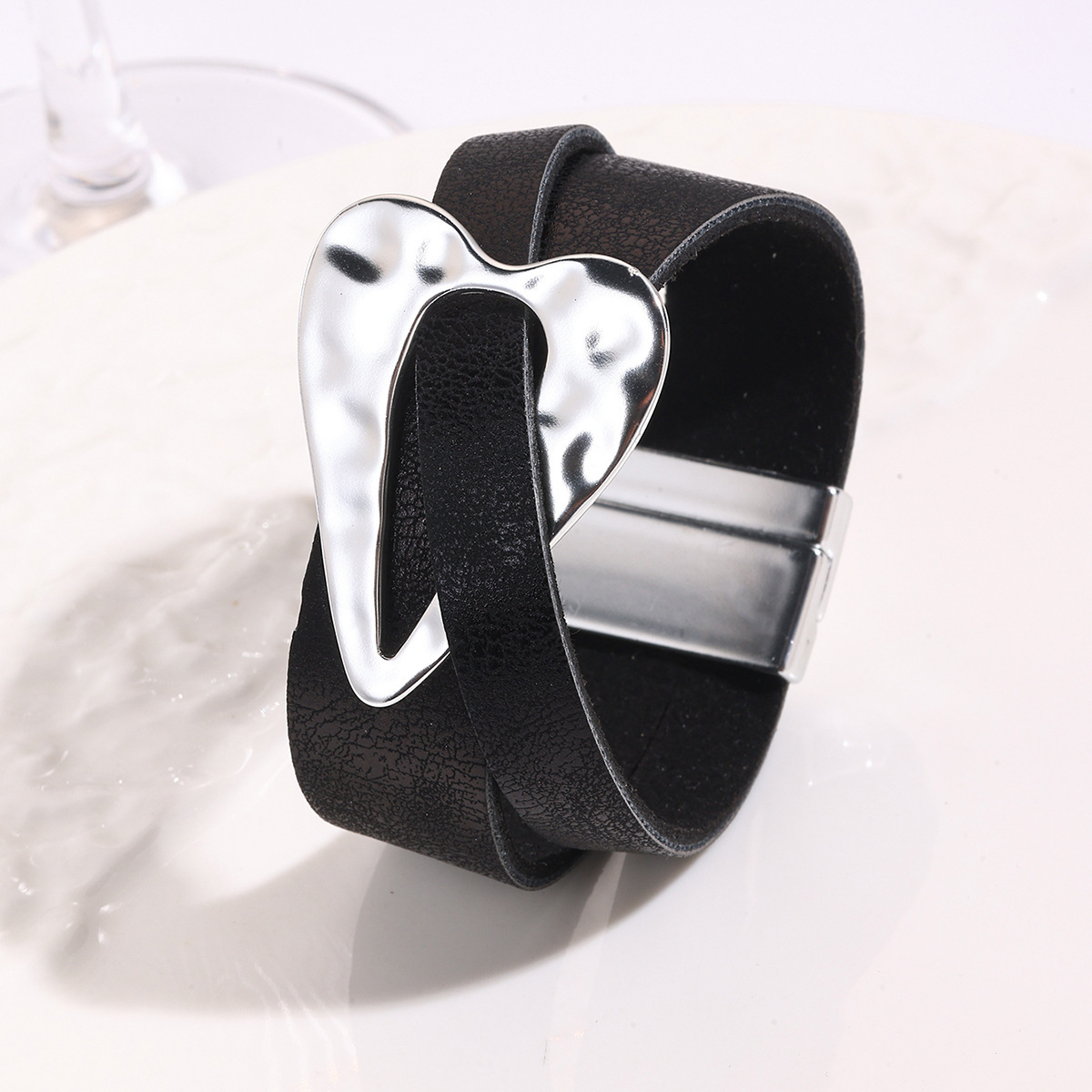MYK1982-Brushed metal PU exaggerated alloy large heart bracelet