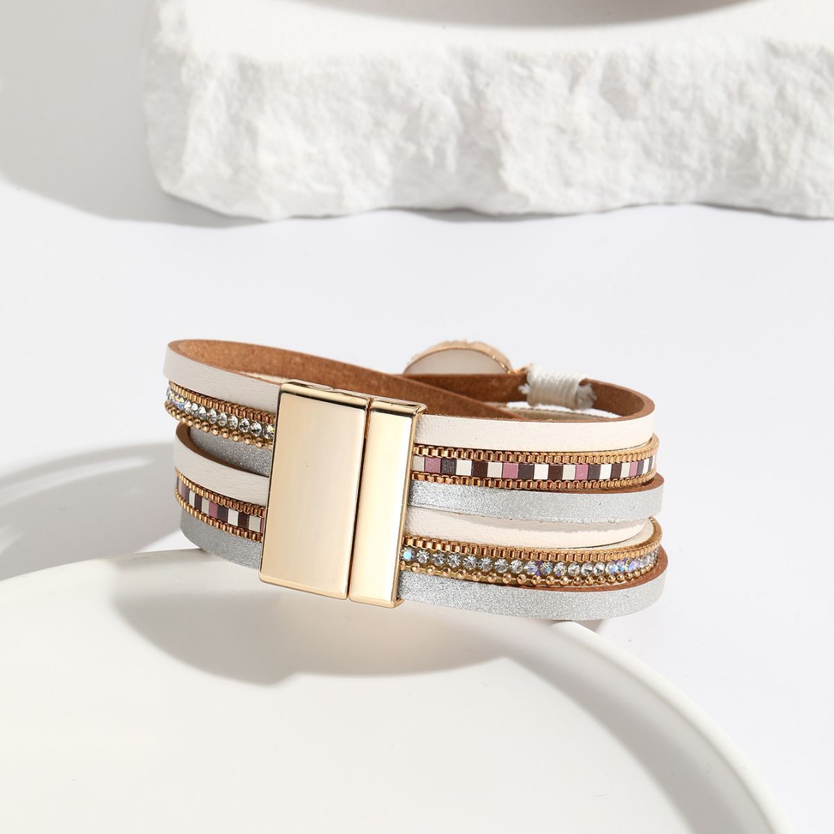MYK2007-Multi-layer leather quartz rhinestone magnetic clasp bracelet