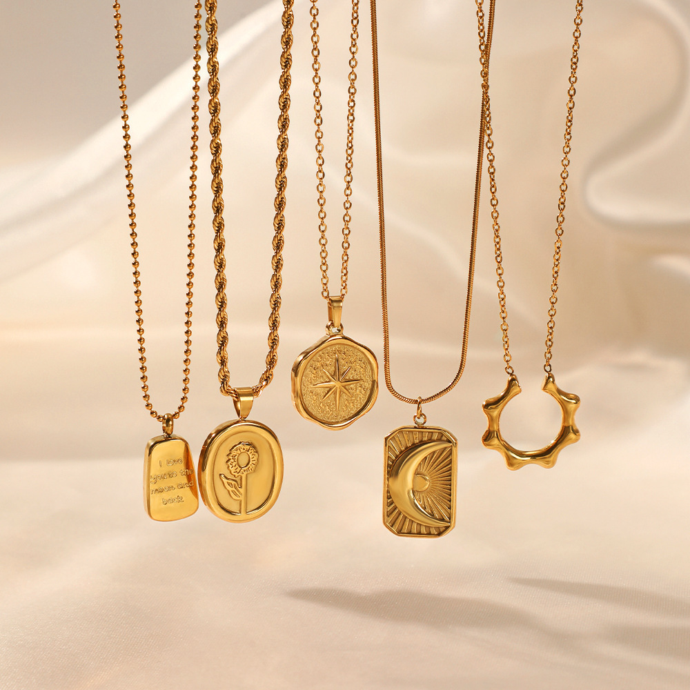 MYK2040-French retro braided star and moon stainless steel necklace, unique and stylish.