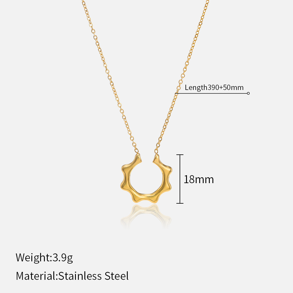 MYK2040-French retro braided star and moon stainless steel necklace, unique and stylish.