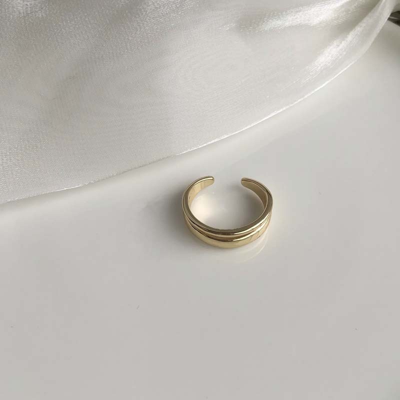 Simple and stylish plain ring