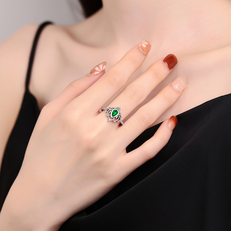 Lotus Flower Ring - Fashionable Vintage Style with Zircon Inlay