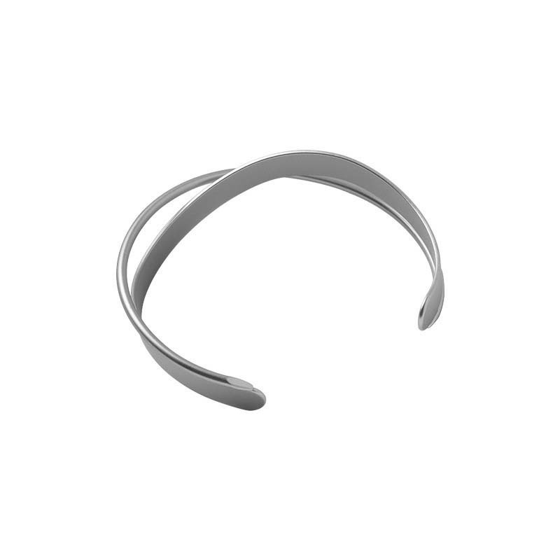 Geometric Interlocking Matte Gold Metallic Bracelet