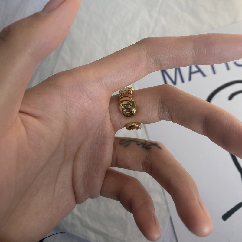 Simple design plain band ring