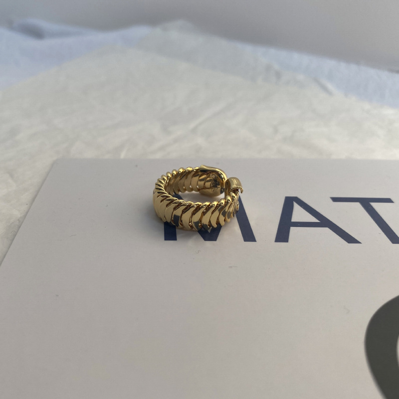 Simple design plain band ring