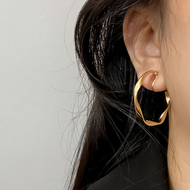 S925 silver needle irregular stud earrings, suitable for those without pierced ears