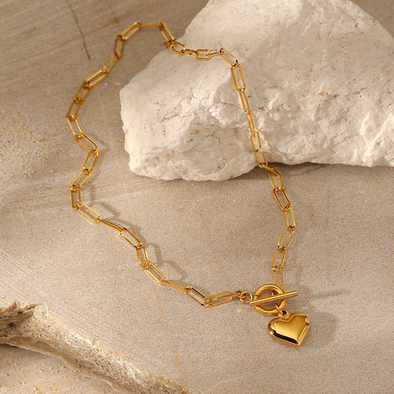 MYK2111-Stainless steel gold heart pendant necklace with unique OT clasp clavicle chain