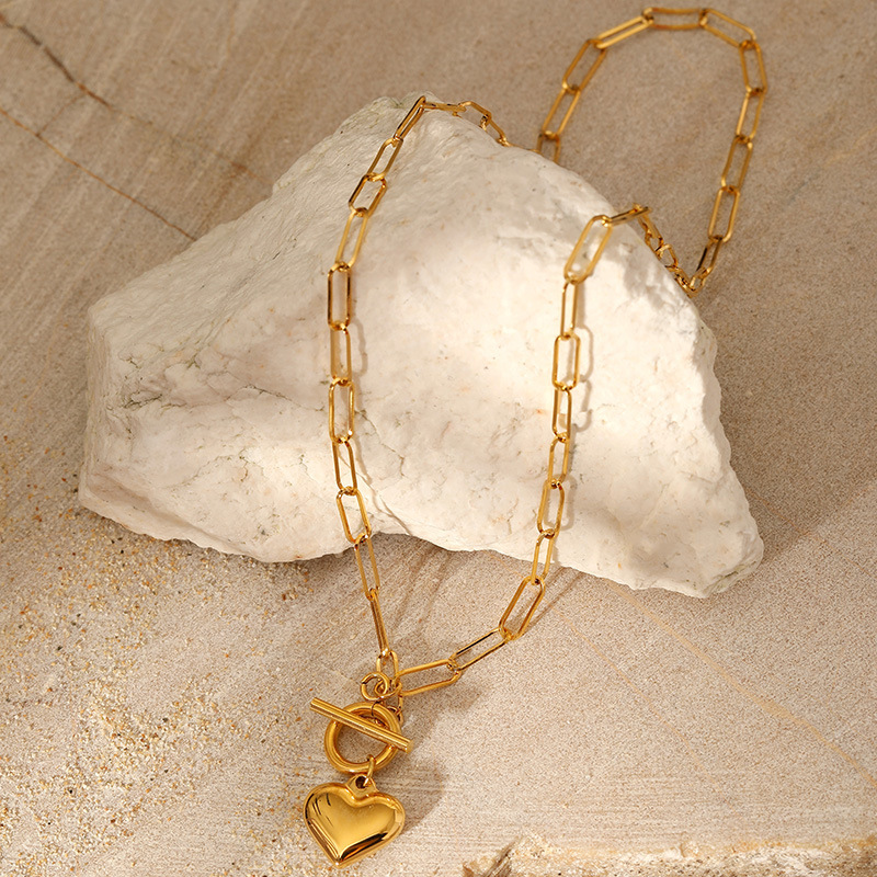 MYK2111-Stainless steel gold heart pendant necklace with unique OT clasp clavicle chain