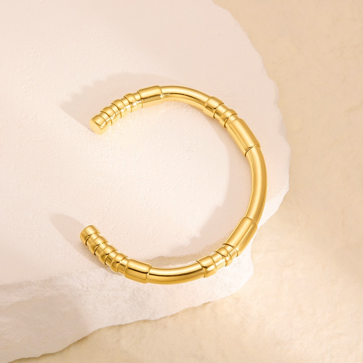 Luxury Niche Bangle with Gold Plated Copper