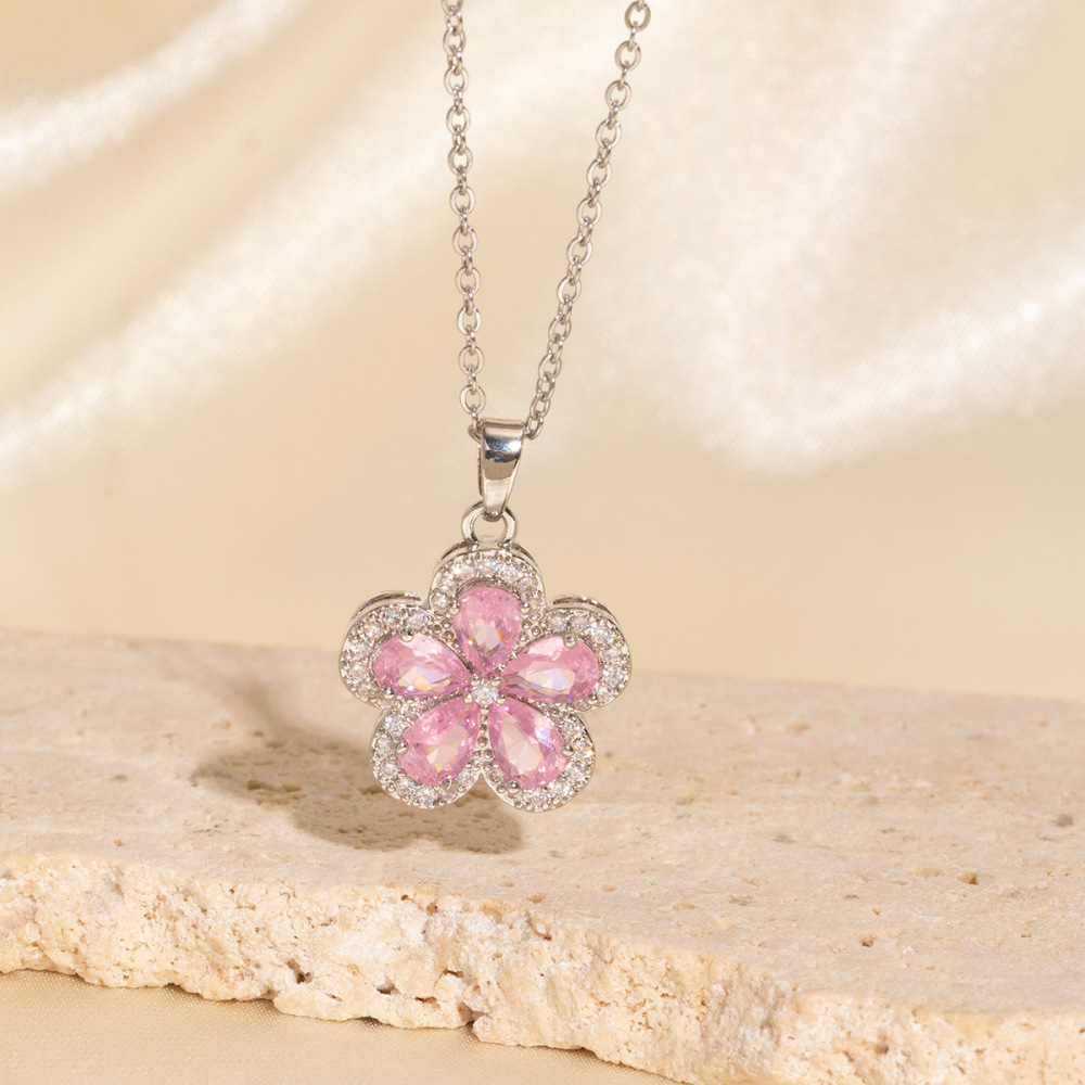 Fully diamond-encrusted petal necklace with zircon stones