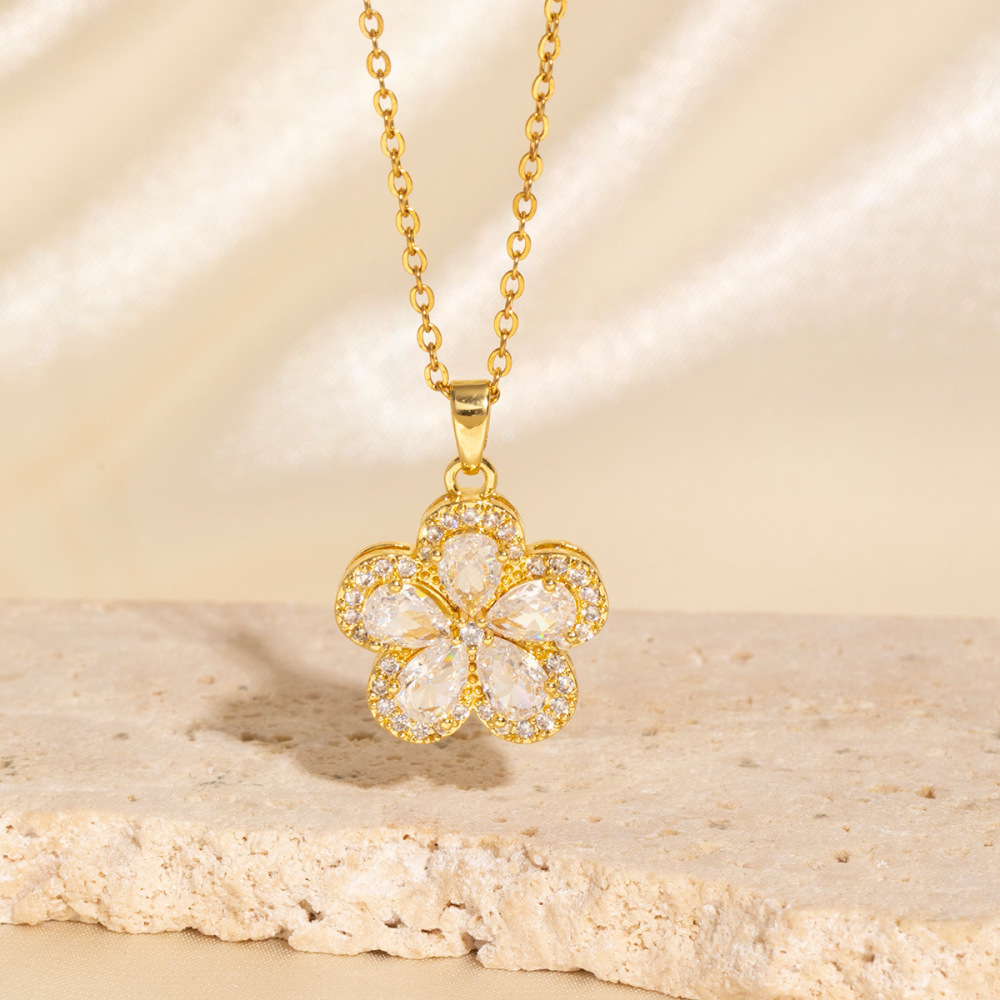 Fully diamond-encrusted petal necklace with zircon stones