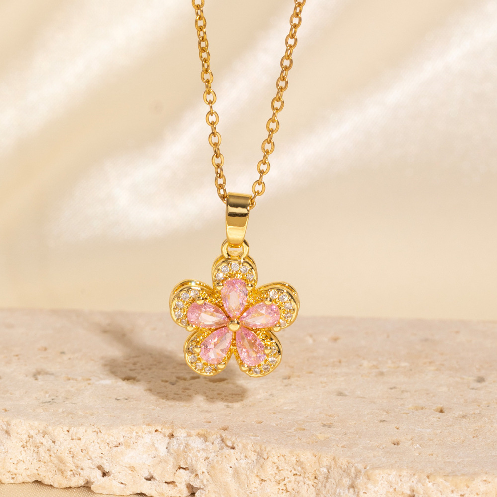 Fully diamond-encrusted petal necklace with zircon stones