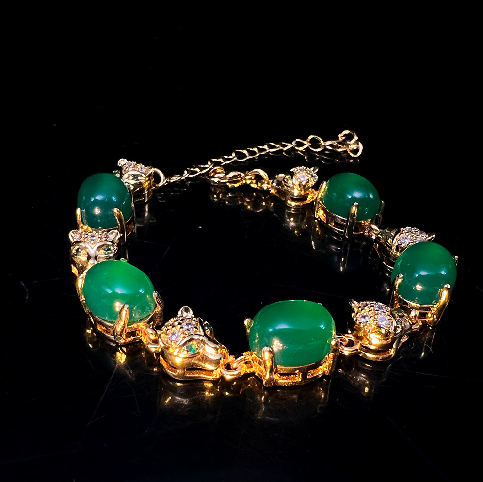 MYK2534-New Chinese Style Chalcedony Leopard Bracelet with Gold Plated Copper and Diamond Inlay