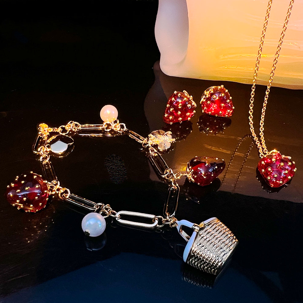 MYK2561-Copper-plated gold textured fruit-themed high-end dopamine jewelry