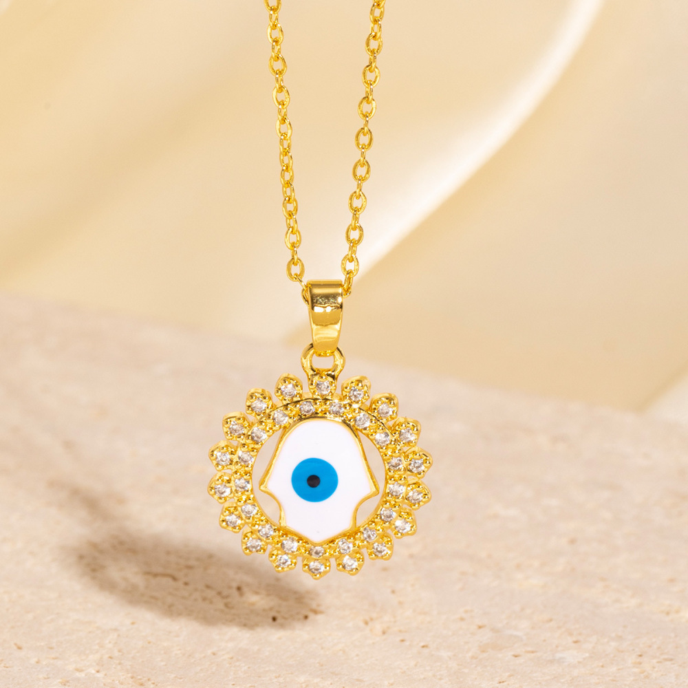 Evil Eye Collarbone Necklace - Versatile