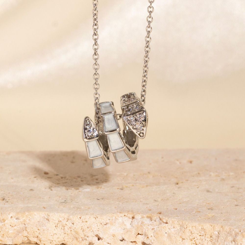 Exquisite full-diamond snake bone necklace
