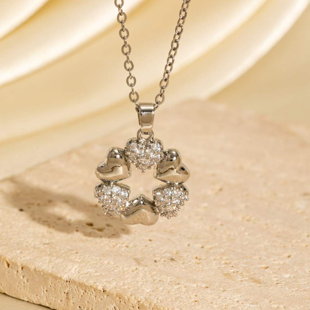 Luxury Heart-Shaped Necklace with Openwork and Micro-Set Zirconia