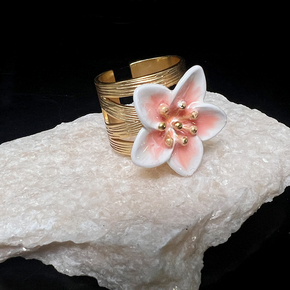 MYK2586-Hand-painted 3D camellia pearl open ring