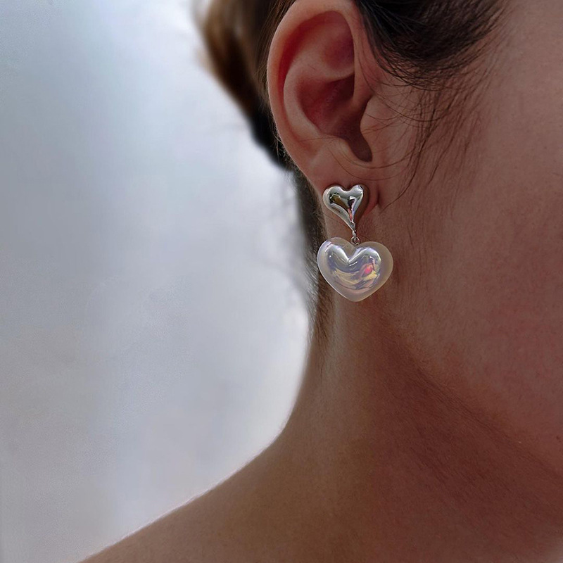 Acrylic heart-shaped alloy earrings