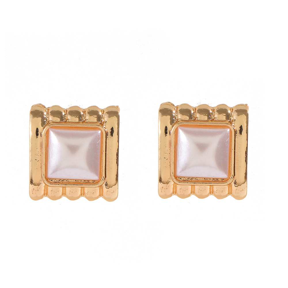 New stylish and exaggerated faux pearl alloy earrings
