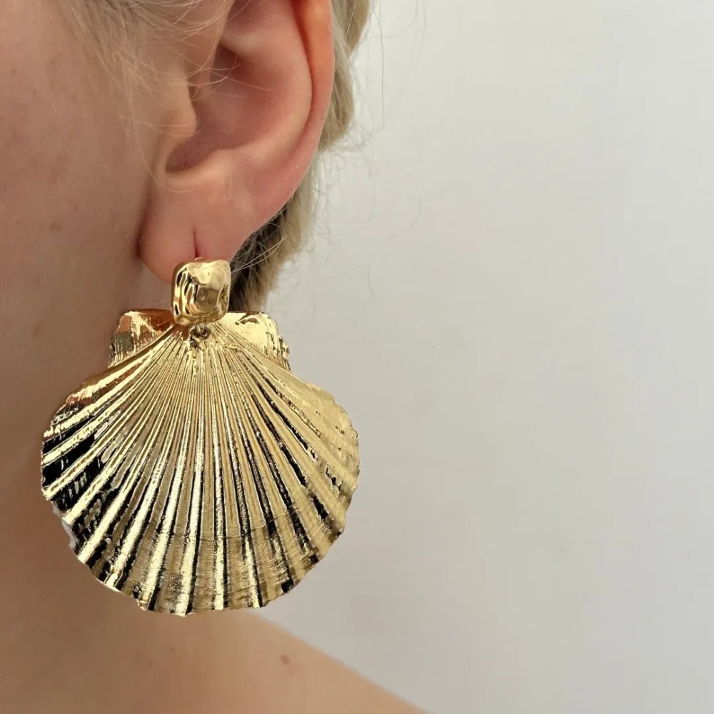 Stylish Starfish Shell Ocean-Themed Alloy Earrings