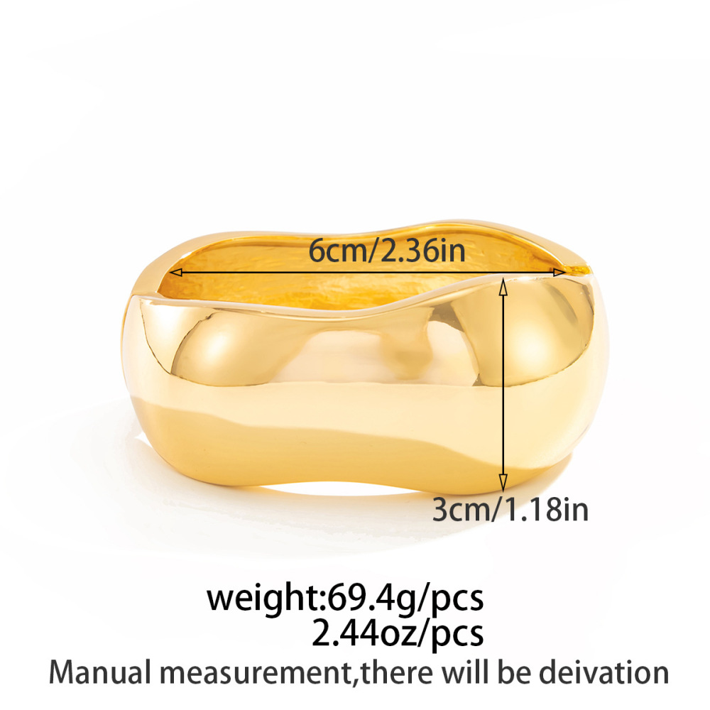 Wavy smooth spring-loaded irregularly shaped wide alloy bracelet