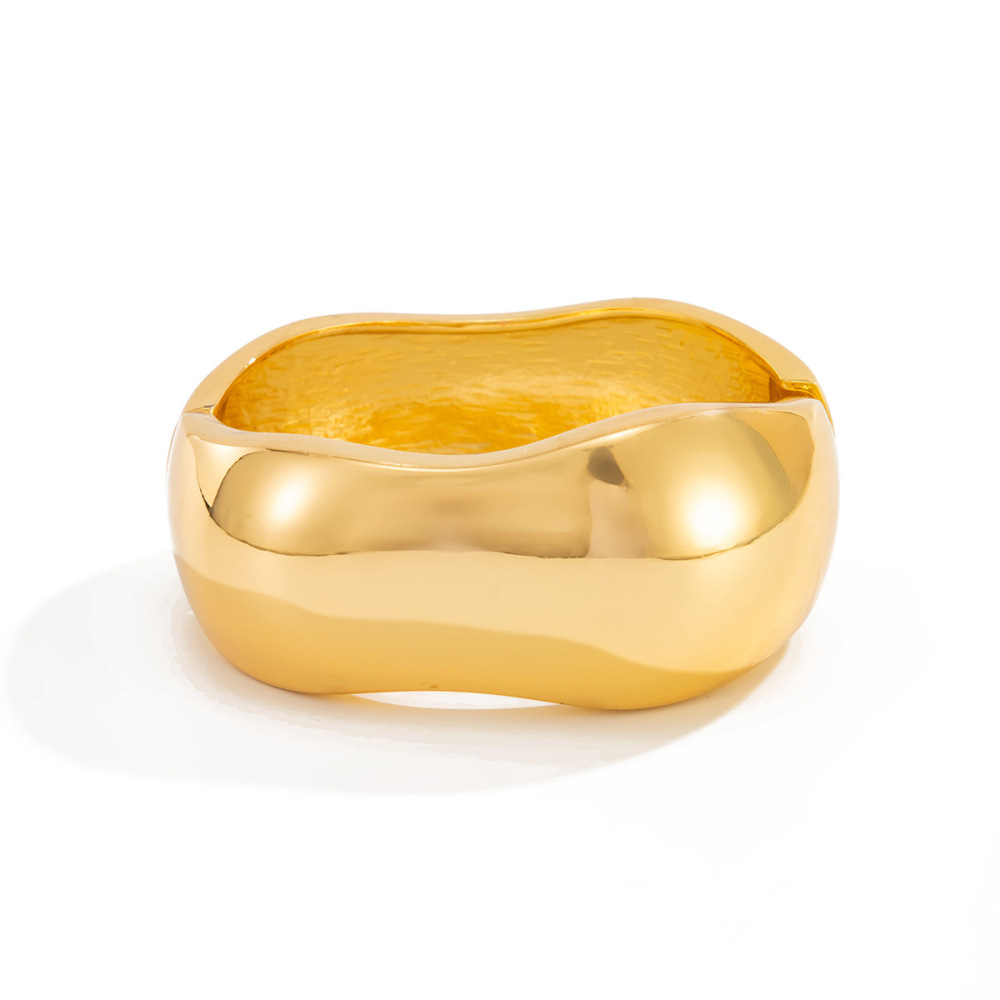 Wavy smooth spring-loaded irregularly shaped wide alloy bracelet