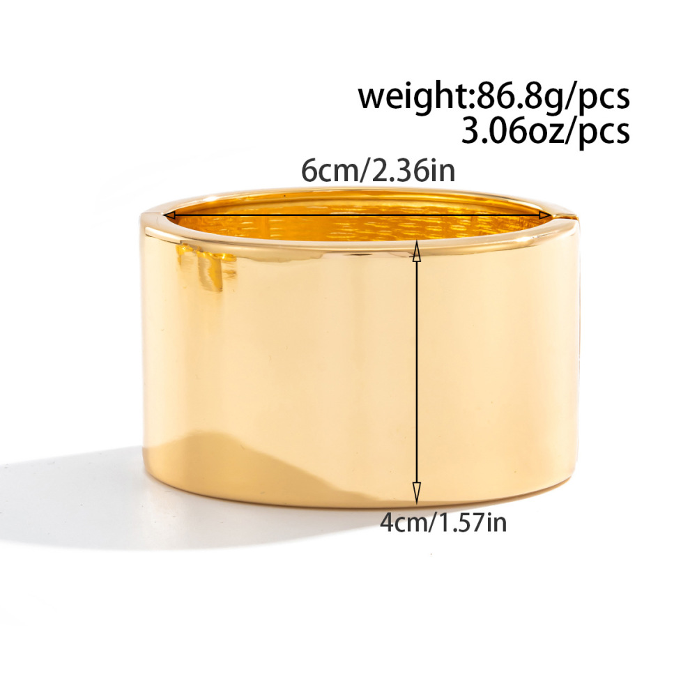Geometric smooth spring wide alloy bracelet