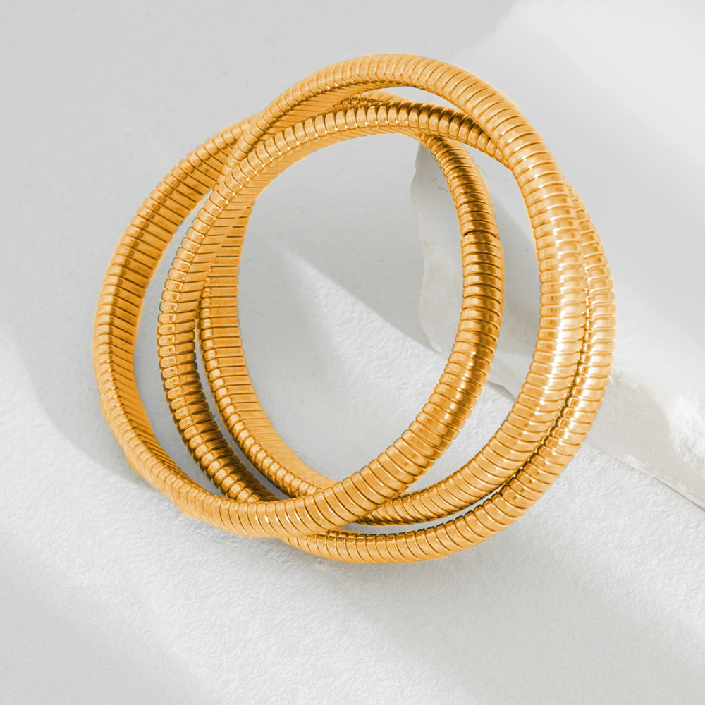 Vintage-style metallic wrap-around alloy bracelet