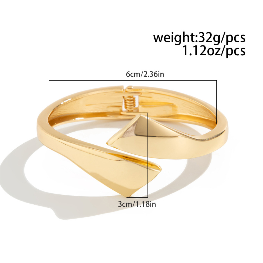 Fashionable Glossy Alloy Bracelet