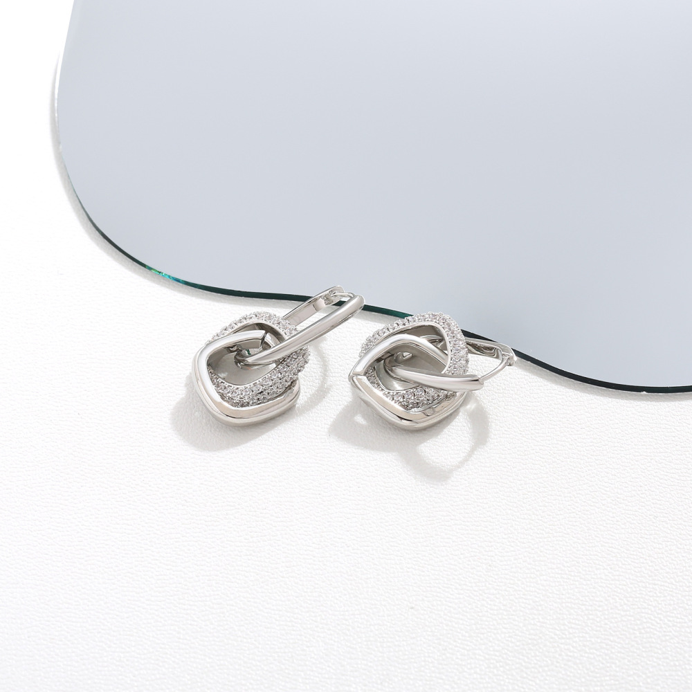 MYK2841-Interlocking, niche design ear clips