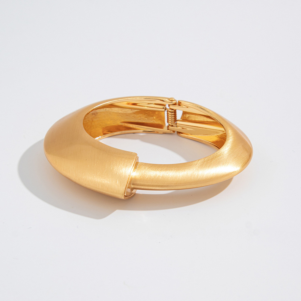 Stylish Irregular Alloy Bangle