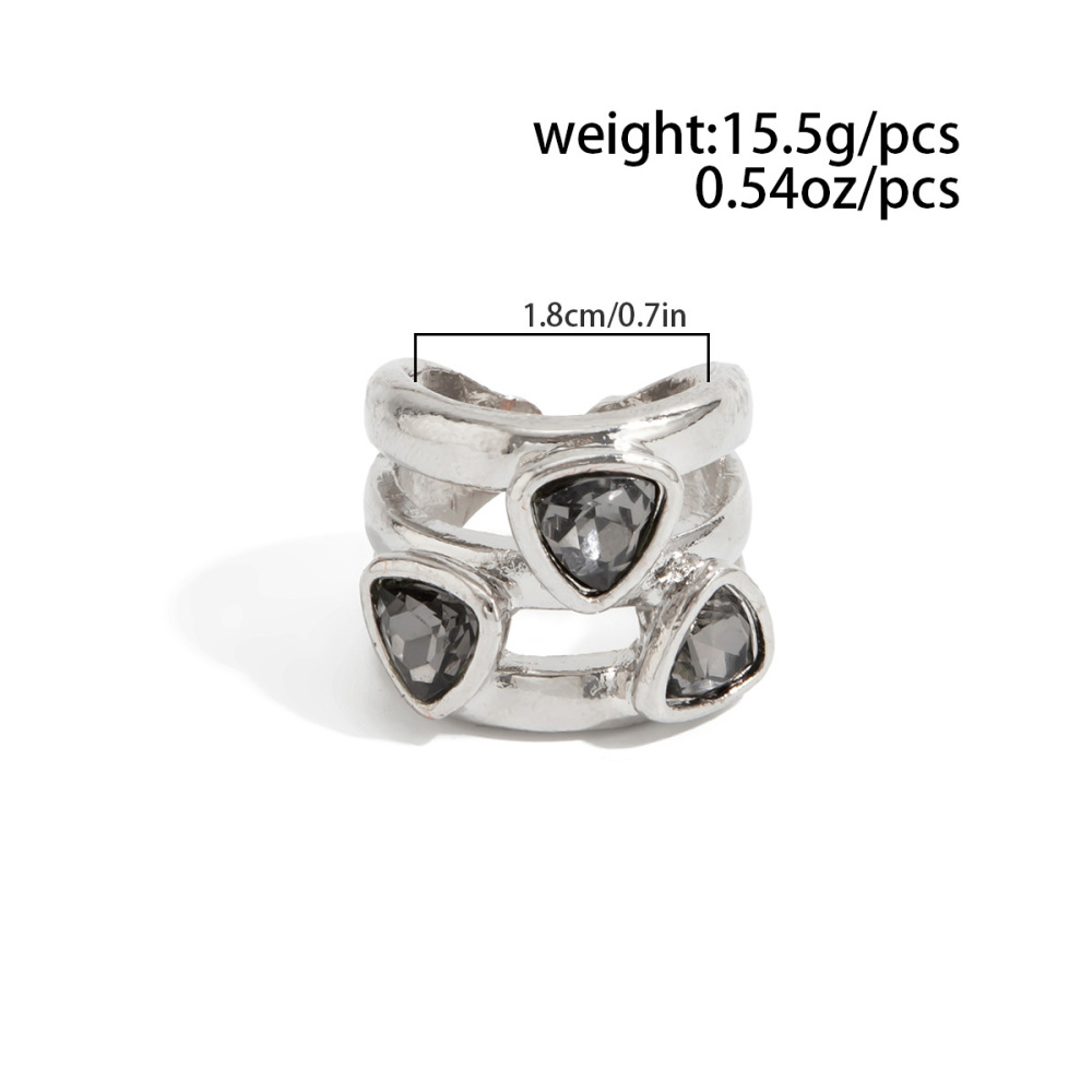 Minimalist yet sweet triangular diamond-encrusted alloy ring
