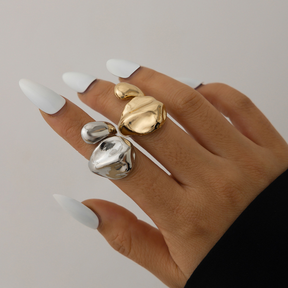Stylish Irregular Snake-Shaped Alloy Ring
