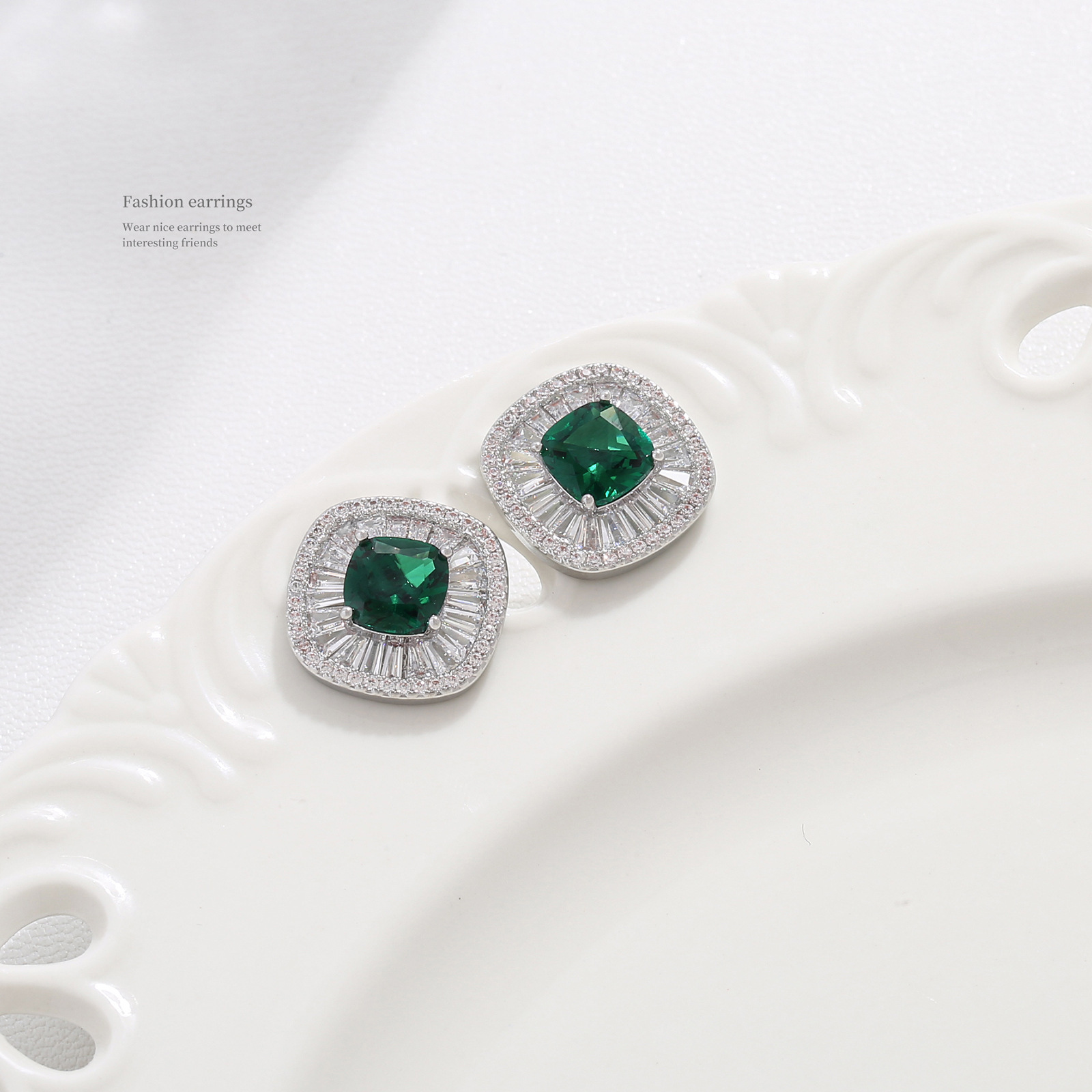 MYK2889-Vintage court style earrings S925 ear post