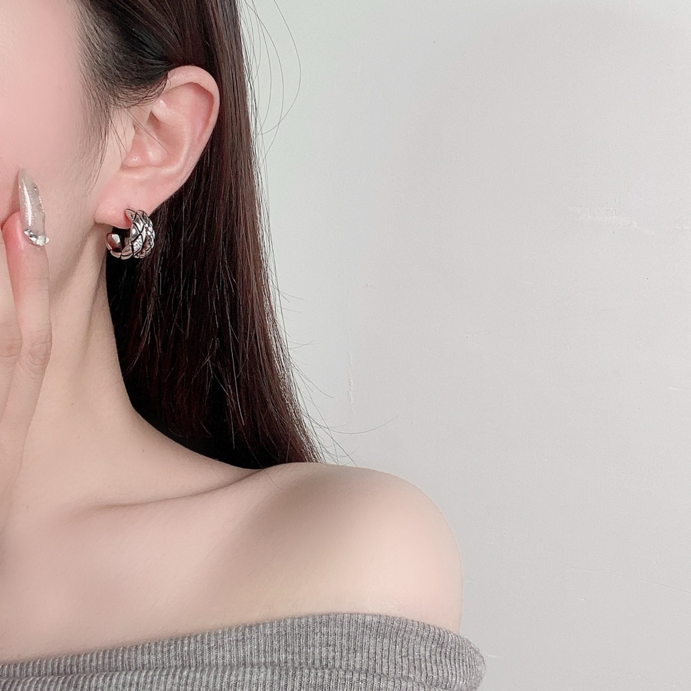 MYK2880-Blacked-out zircon-set mesh earrings in 925 sterling silver
