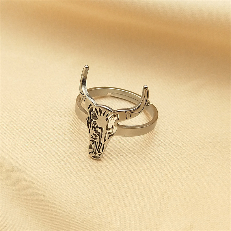 MYK2994-Bull head pendant animal cowboy ring stainless steel Mexican bullfighting jewelry