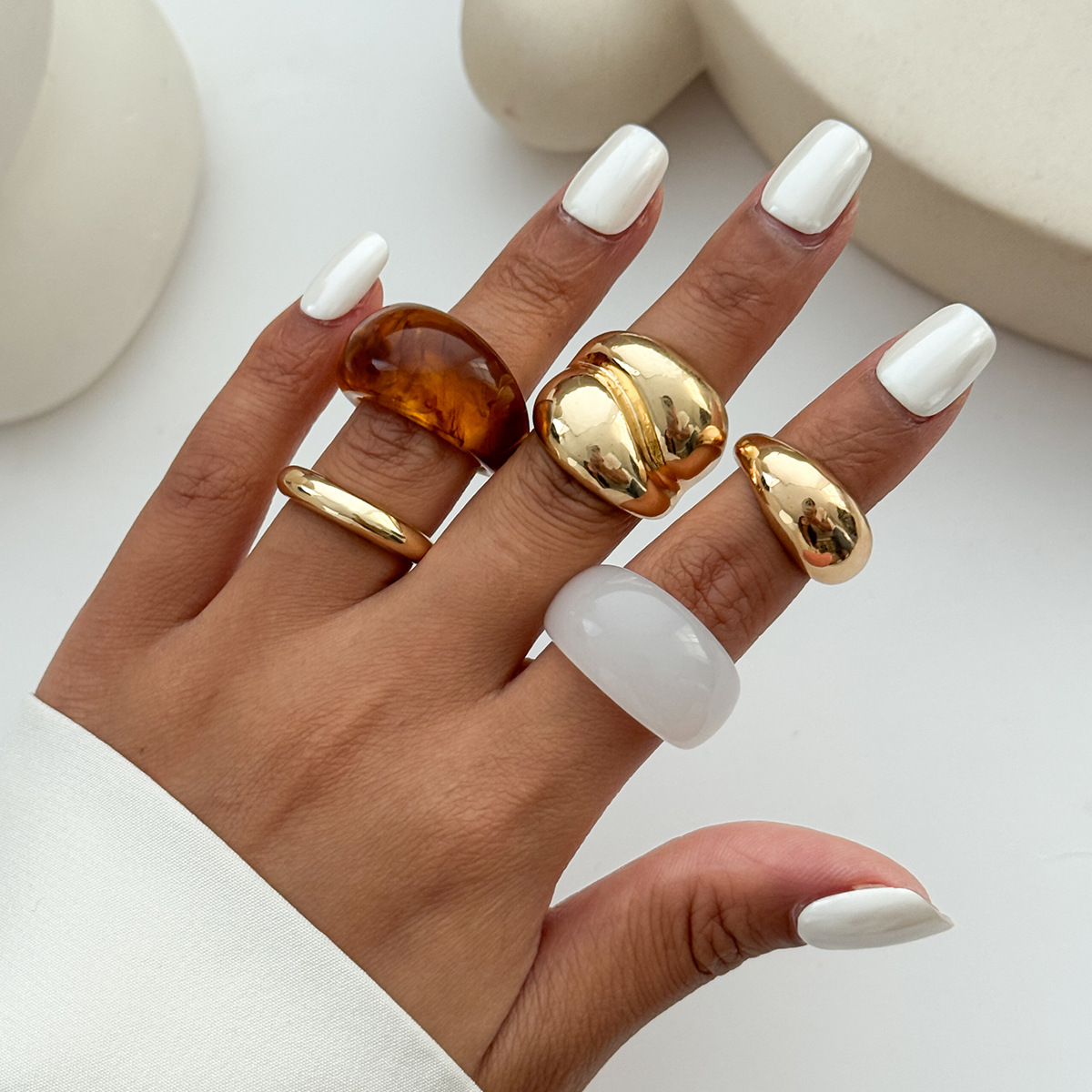 Metallic smooth teardrop hug alloy resin ring 5-piece set