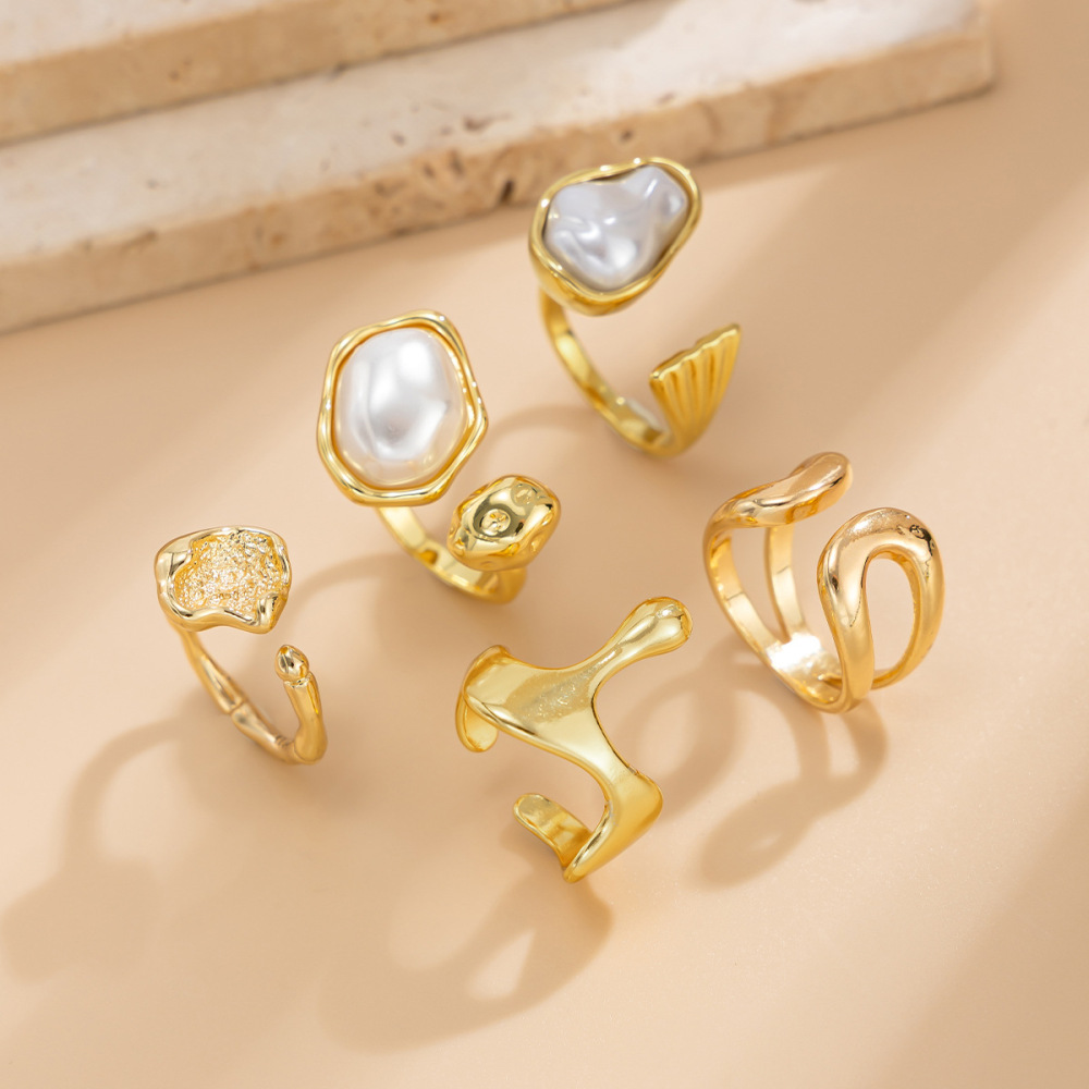 Premium Light-Sensitive Waterdrop Hug Alloy Ring Set (5 Pieces)