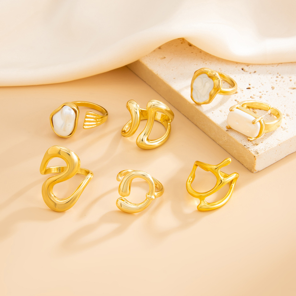 Baroque-style irregular pearl open alloy ring set (7 pieces)