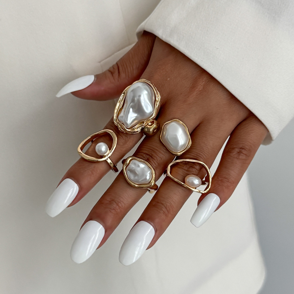 Baroque-style imitation pearl open alloy ring set (5 pieces)