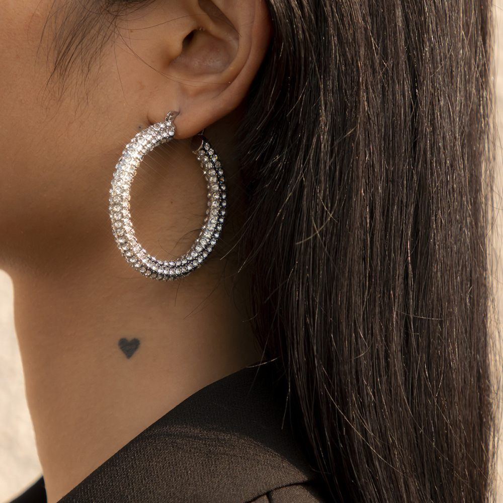 Simple retro-style diamond-encrusted multi-colored alloy earrings