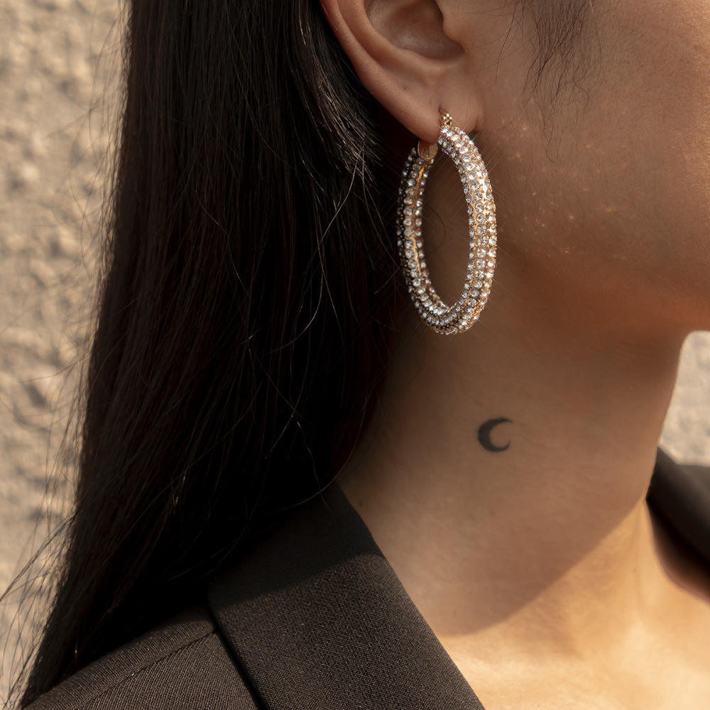 Simple retro-style diamond-encrusted multi-colored alloy earrings