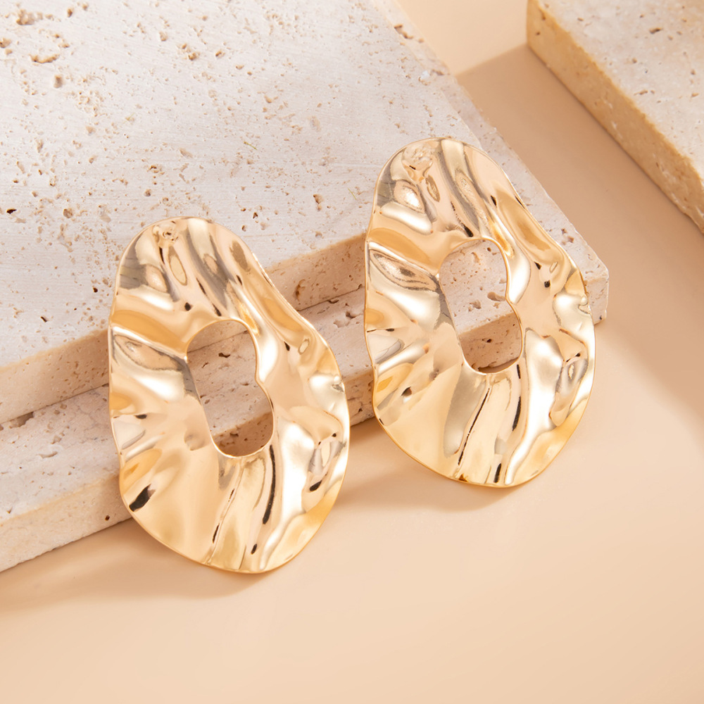 Stylish metallic pleated alloy earrings