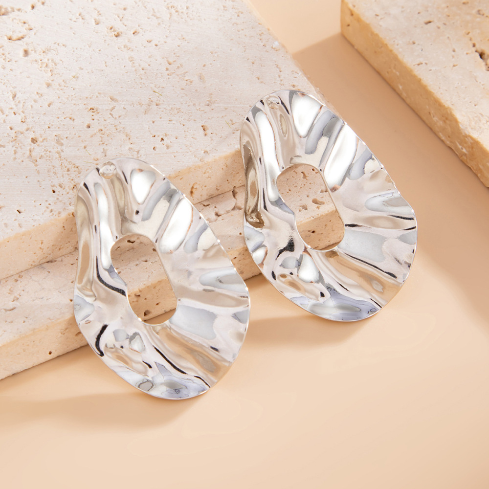 Stylish metallic pleated alloy earrings