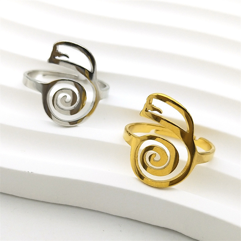 MYK3207-Spiral-shaped twisted design necklace